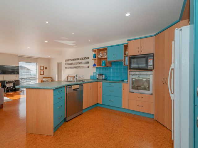 Beach View Bliss - Pauanui Holiday Home - 1149153 - photo 5