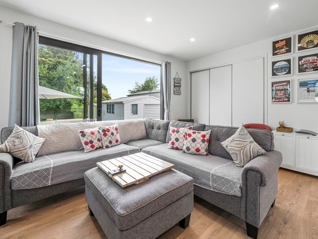 Lakeside Treasure - Mangakino Holiday Home - 1149504 - photo 5