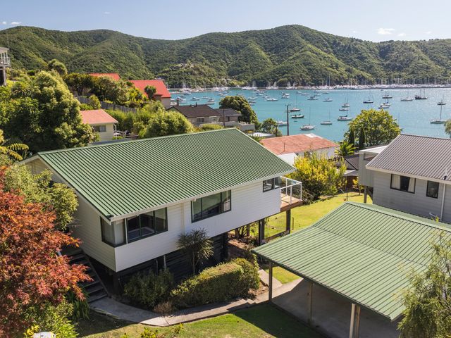 Finlay Waterfront - Waikawa Holiday Home - 1149918 - photo 2