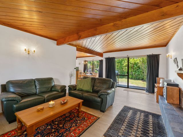 Lakeside Serenity - Taupo Holiday Home - 1150390 - photo 4