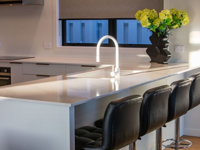 Waterfront Oasis - Omokoroa Holiday Home - 1151230 - photo 4