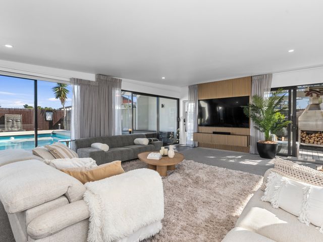 Sun Kissed Pool Villa - Mangawhai Holiday Home - 1151969 - photo 4