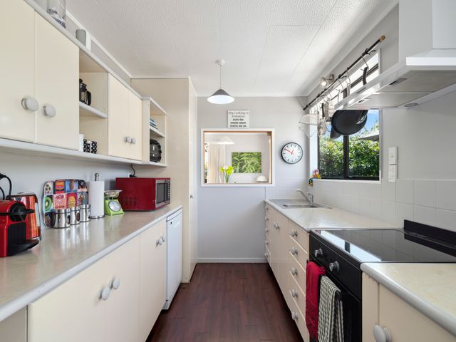 Cute on Kew - Taupo Holiday Home - 1152456 - photo 4