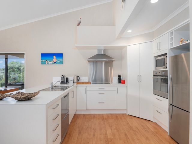 Sun Seekers Lookout - Whitianga Holiday Home - 1153638 - photo 5