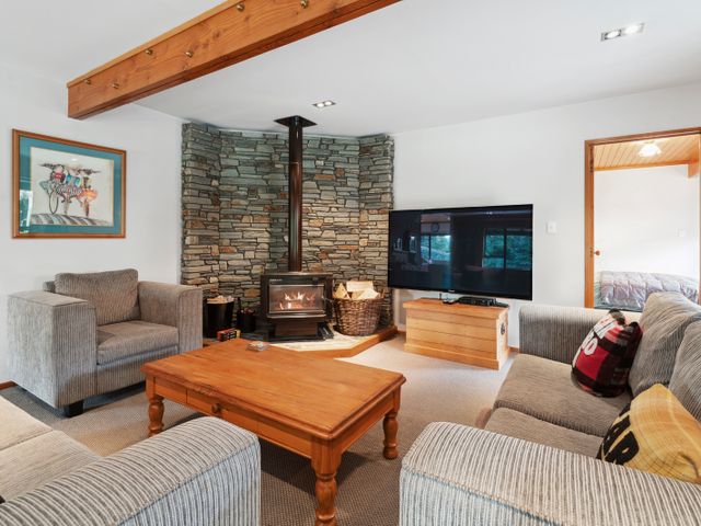 So Good On Sargood - Wanaka Holiday Home - 1153940 - photo 4