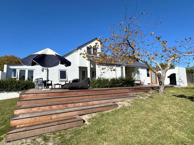 Sunset Sanctuary - Havelock North Holiday Home - 1155449 - photo 2