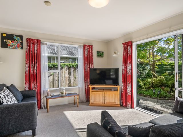 Olive Terrace - Paraparaumu Holiday Home - 1155738 - photo 3