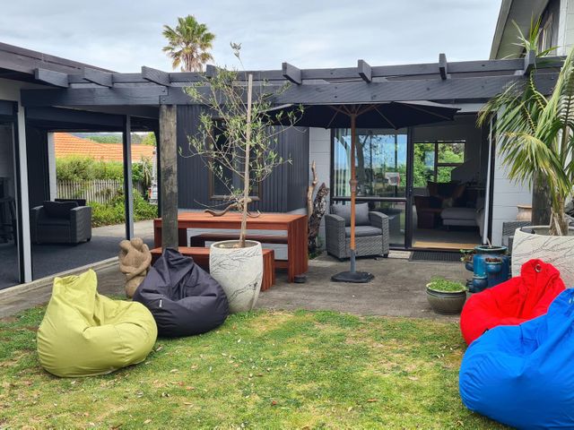 Rest and Relax - Ruakaka Holiday Home - 1155882 - photo 1