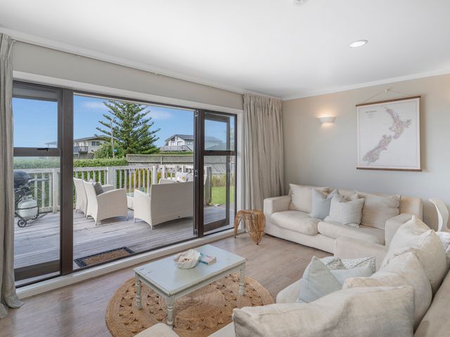 Surfside Sanctuary - Whiritoa Holiday Home - 1156781 - photo 4