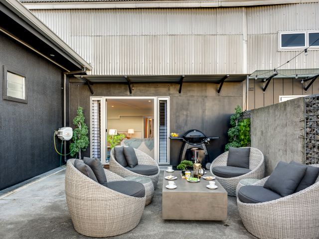 Urban Stellar - Hawkes Bay Holiday Home - 1157877 - photo 2