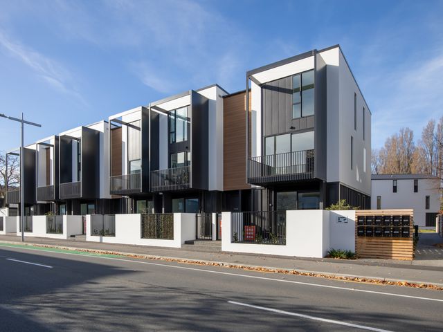 Modern and Central - Christchurch Apartment  - 1157953 - photo 2