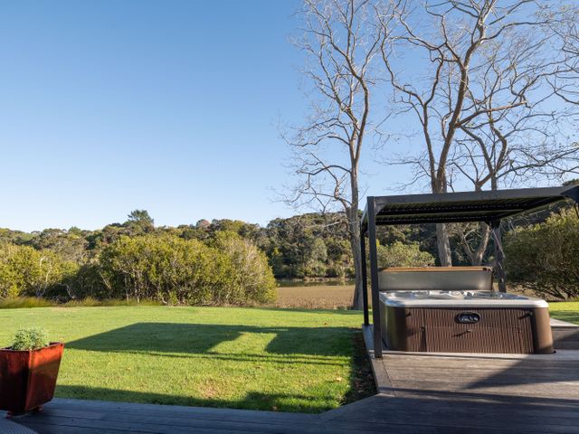 River Palms Retreat - Paihia Holiday Home - 1158021 - photo 2