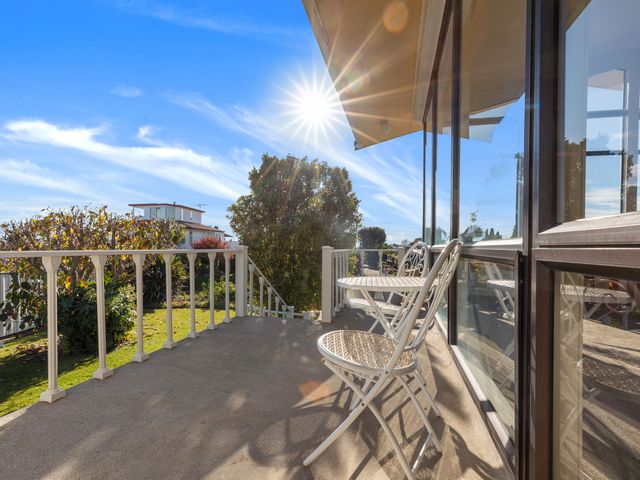 Hill Top House - Tauranga Holiday Home - 1158196 - photo 2