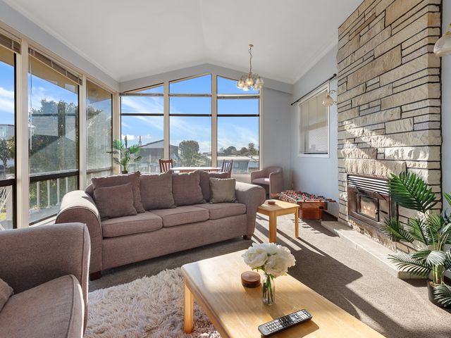 Hill Top House - Tauranga Holiday Home - 1158196 - photo 4