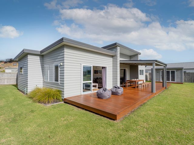 Cooks Family Retreat - Cooks Beach Holiday Home - 1158344 - photo 3