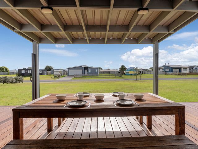 Cooks Family Retreat - Cooks Beach Holiday Home - 1158344 - photo 4