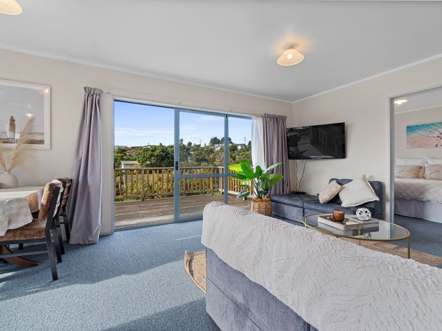 Raglan Beach Retreat - Raglan Holiday Home - 1158747 - photo 2