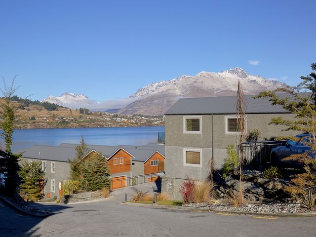 Alpine Vista - Queenstown Holiday Home - 1159372 - photo 4