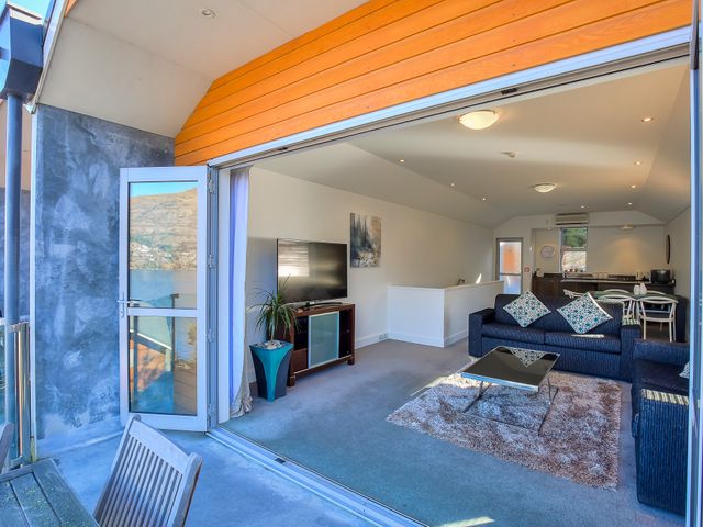 Alpine Vista - Queenstown Holiday Home - 1159372 - photo 5