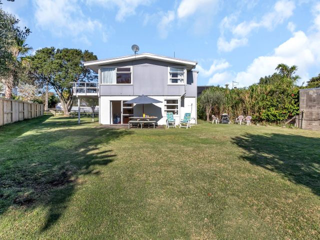 Playtime Plus - Matapouri Holiday Home - 1159519 - photo 4