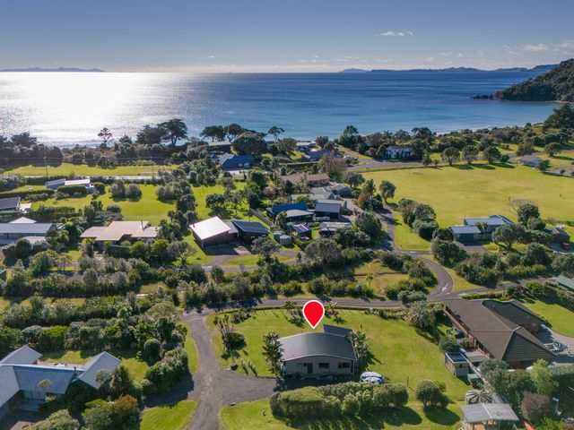 Wai Whare -  Kūaotunu Holiday Home - 1160906 - photo 2