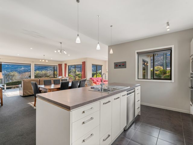Frankton Arm Vista - Queenstown Holiday Home - 1161268 - photo 4