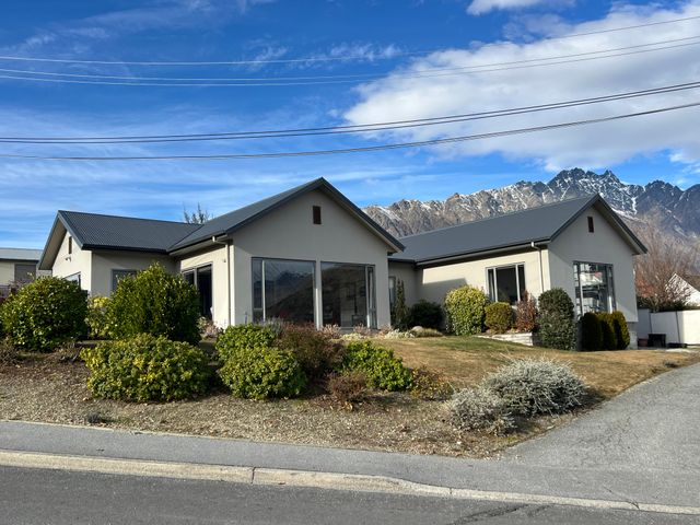 Frankton Arm Vista - Queenstown Holiday Home - 1161268 - photo 2
