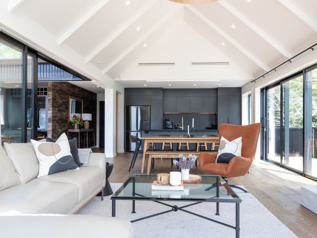 Lakefront Living - Lake Rotoiti Holiday Home - 1161269 - photo 5