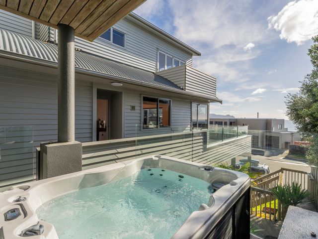 Ocean View Beach Beauty - Tairua Holiday Home - 1161273 - photo 3