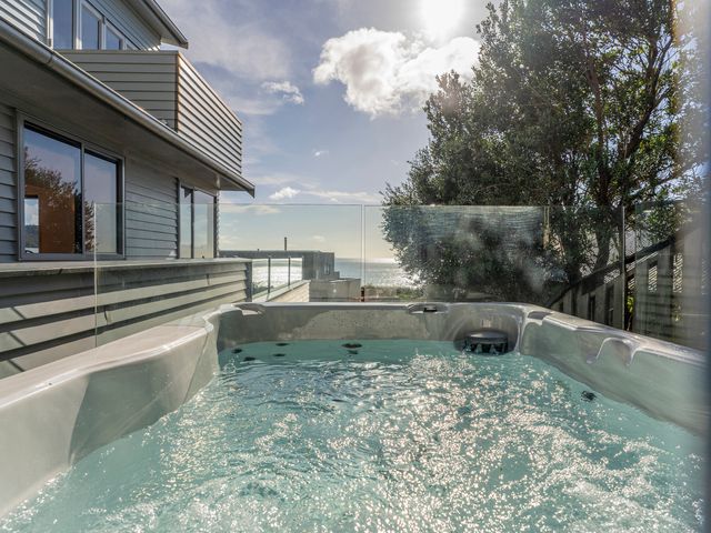 Ocean View Beach Beauty - Tairua Holiday Home - 1161273 - photo 4