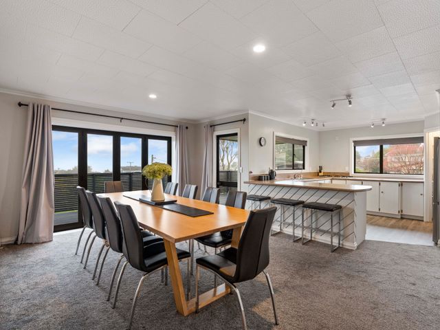 Poppy's Bach - Lake Taupo Holiday Home - 1161669 - photo 5