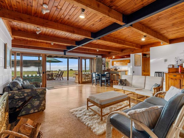 Lakefront Retreat - Lake Taupo Holiday Home - 1161781 - photo 5