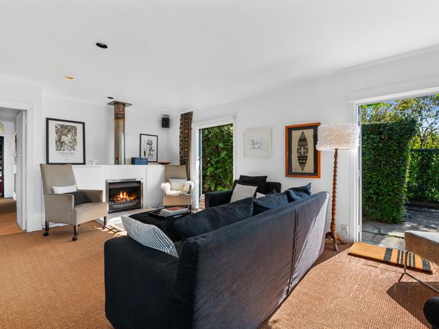 Trout Pool House - Okere Falls Lakeside Retreat - 1162347 - photo 4