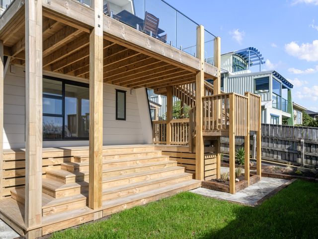 Sunset Shores - Paraparaumu Beach Retreat - 1162455 - photo 4