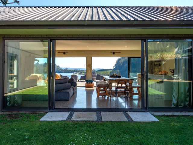 Fun and Falls Haven - Mangakino Holiday Home - 1163015 - photo 4