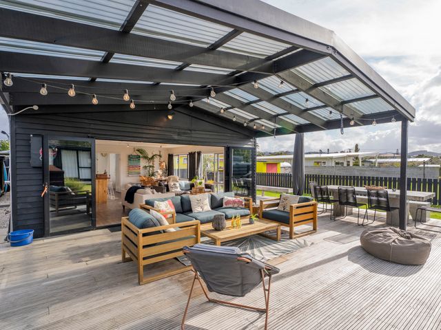 Sunny Hideaway - Whangamata Holiday Home - 1163130 - photo 4