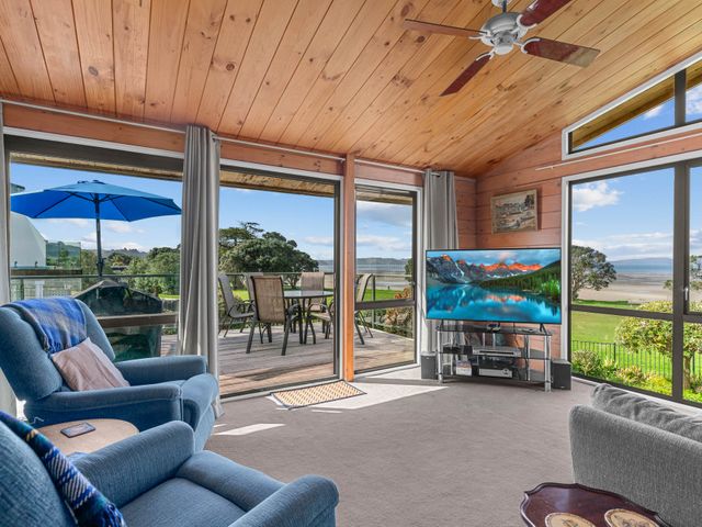 Waterfront Charm - Snells Beach Holiday Home - 1163464 - photo 4