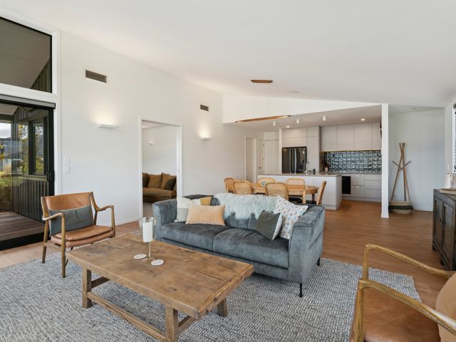 Mahaanui South - Wanaka Holiday Home - 1165133 - photo 4