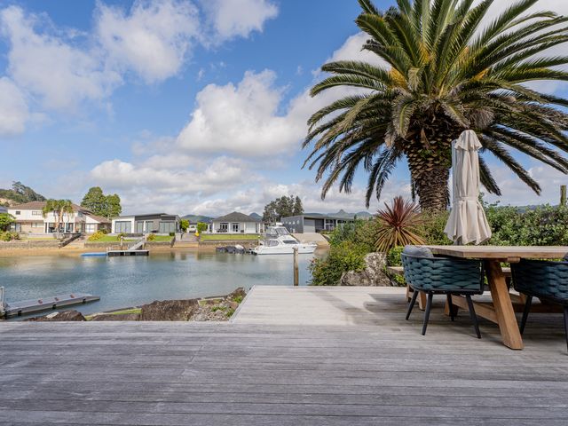 Waterfront Paradise - Pauanui Holiday Home - 1165249 - photo 4