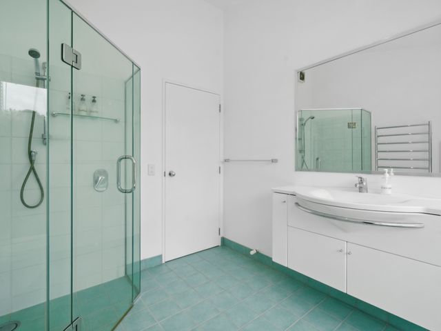 Hornbill Nest - Waikanae Beach Holiday Home - 1165430 - photo 3