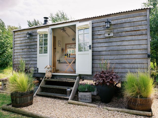 Herbies Shepherds Hut At Shepherds Lodge Retreat And Wellness