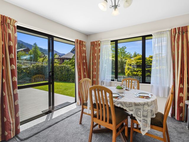 Alpine Peek - Hanmer Springs Holiday Home - 1165671 - photo 3