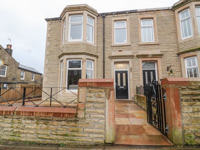 163 Manchester Road, Accrington, Lancashire. Hot tub. Near pub. En-suite bedroom. Three-storey abode