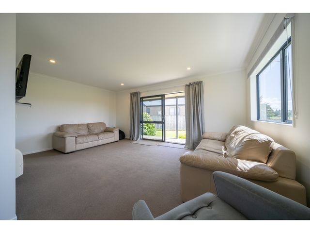 Cosy Lakeside - Manapouri Holiday Home - 1165969 - photo 4