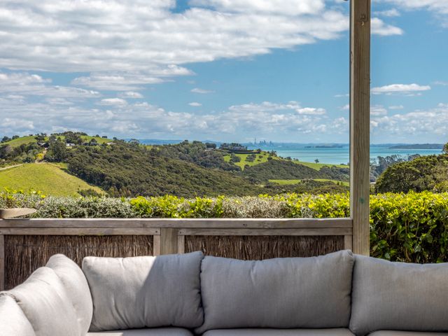 Woodside Vista - Waiheke Island Holiday Home - 1166247 - photo 1