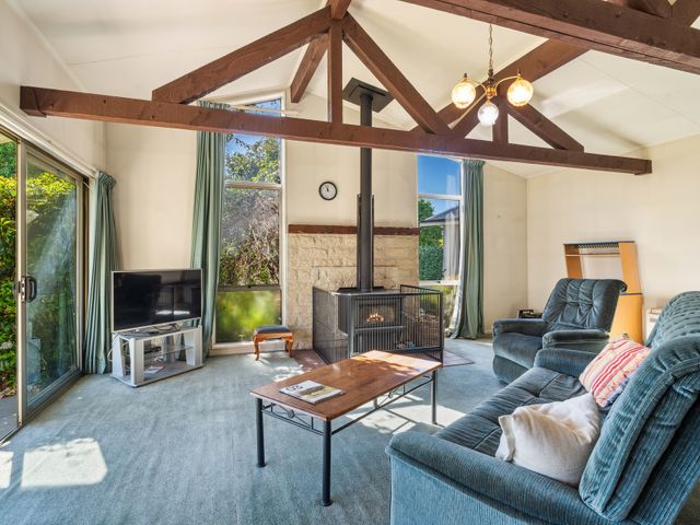 Sunlit Solace - Wanaka Holiday Home - 1166312 - photo 5