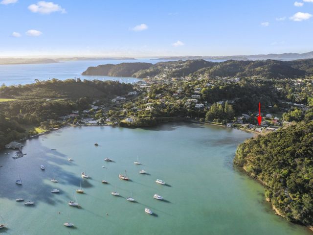 Romantic Waterfront - Russell Holiday Home - 1166784 - photo 3