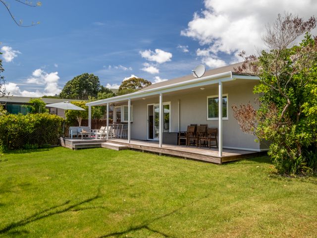 At The Beach - Pohara Holiday Home - 1166988 - photo 3