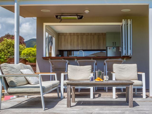 At The Beach - Pohara Holiday Home - 1166988 - photo 2