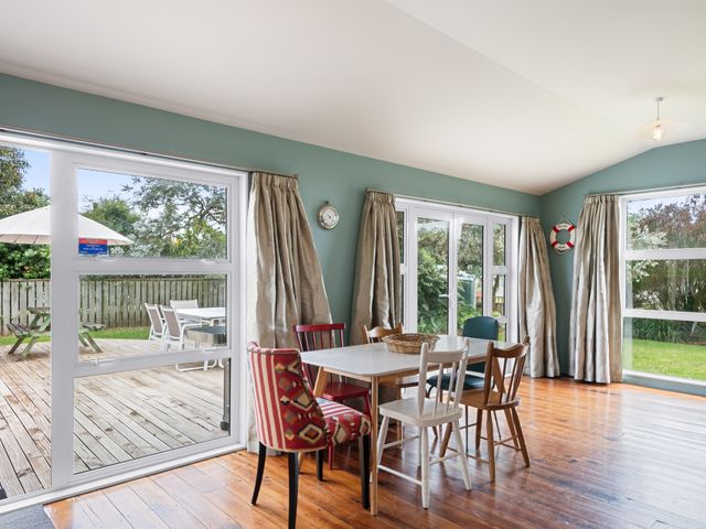 Coastal Family Escape - Waitarere Beach Retreat - 1167070 - photo 5